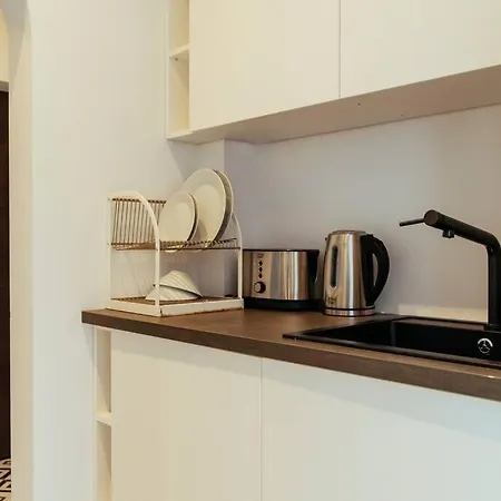 Beautiful - Location + Netflix Apartment Bucharest